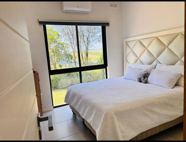 4 BEDROOM HOUSE FOR SALE IN PALM LAKES ESTATE
